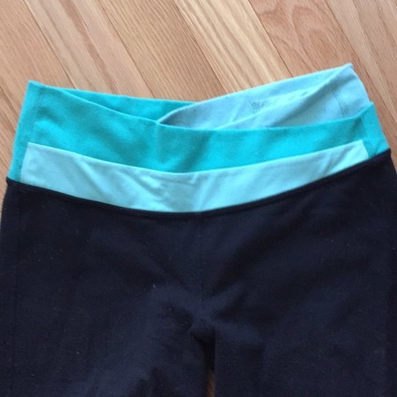 Lululemon Astro Yoga Pants - Picture 3 of 3